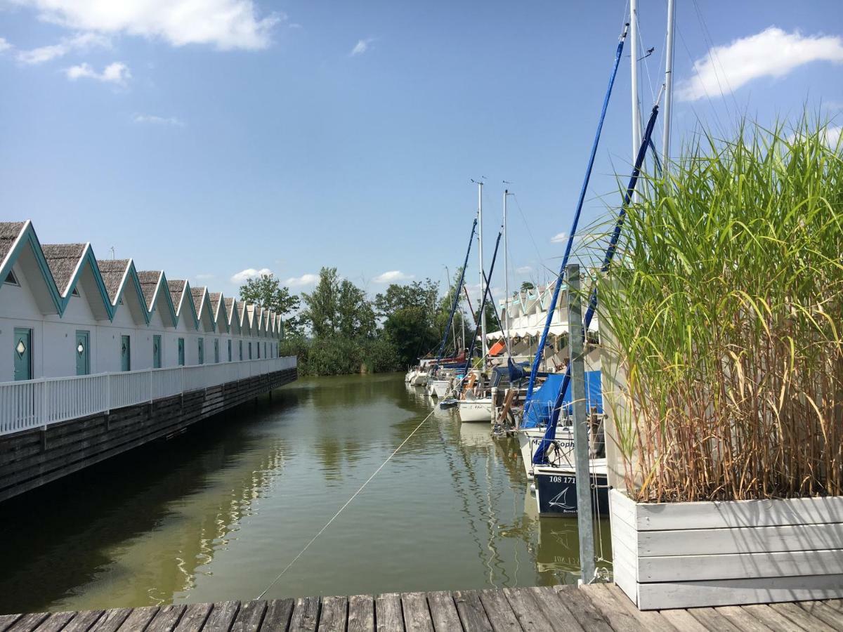 Bootshaus Am See نيوسيدل آم سي المظهر الخارجي الصورة